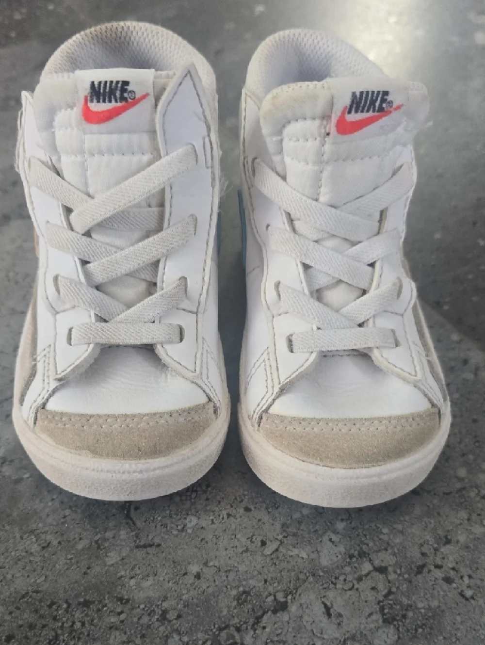 Nike Kids White Sneakers with Pink Swoosh - Picture 3 of 8